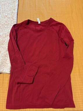 Athleta Long Sleeve Momentum Seamless Top